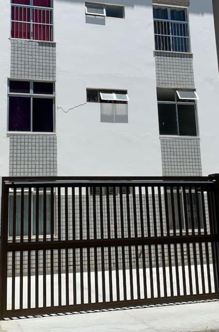 Stayhere! Fique Aqui! Apartamento 2/4 Mobiliado No Costa Azul :-) 萨尔瓦多 外观 照片